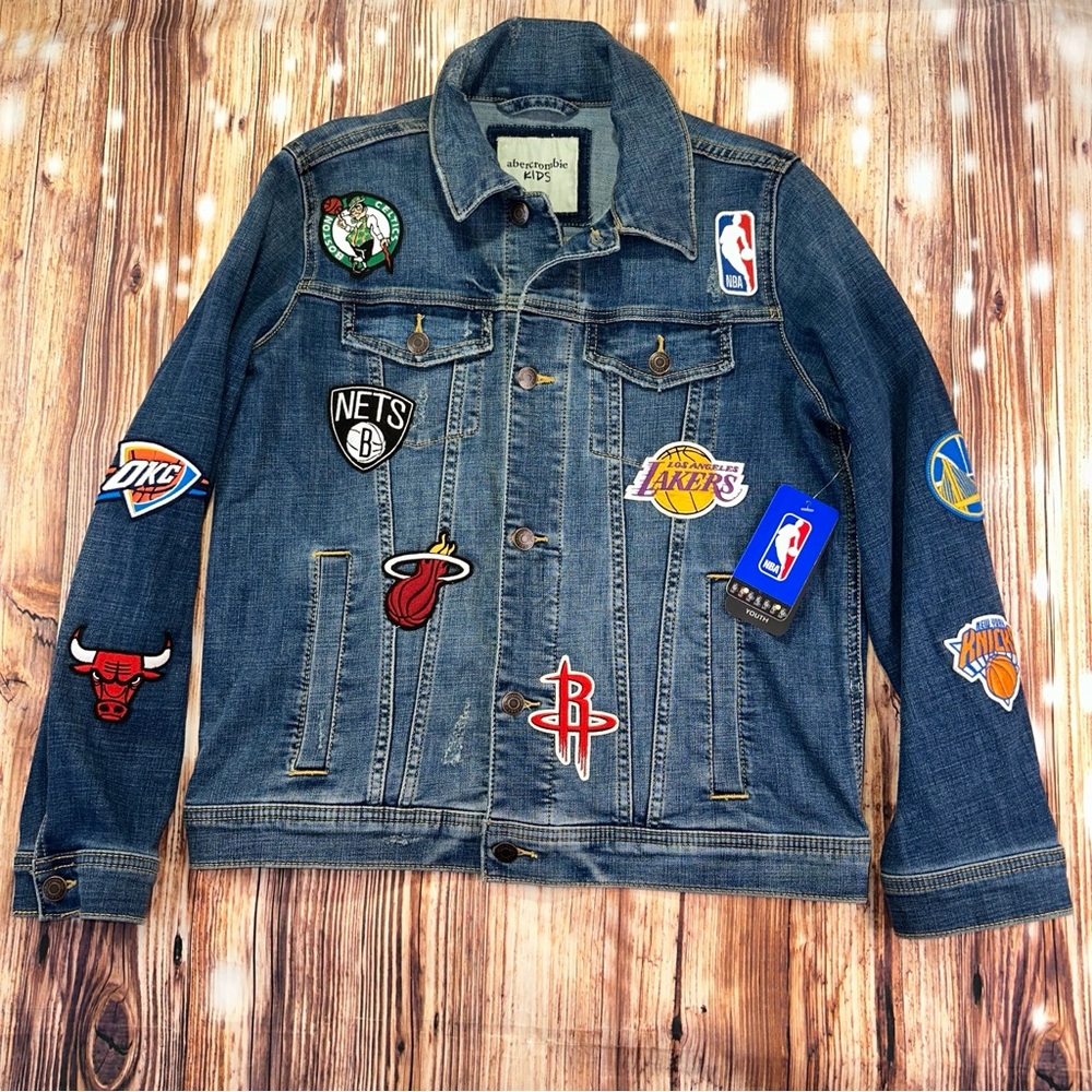 Abercrombie Demin Kids Jean Jacket Basketball NBA Logo Patches SIZE 13/14 YOUTH